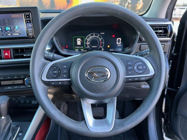 ロッキー Ｇ　衝突軽減ブレーキ　レーンキープアシスト　ナビ　フルセグＴＶ　ビルトインＥＴＣ２．０　シートヒーター　ＬＥＤヘッドライト　オートライト　クリアランスソナー　スマートキー（9枚目）