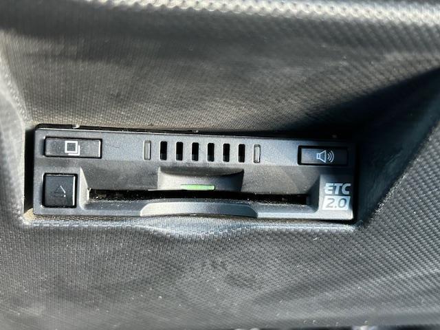 ロッキー Ｇ　衝突軽減ブレーキ　レーンキープアシスト　ナビ　フルセグＴＶ　ビルトインＥＴＣ２．０　シートヒーター　ＬＥＤヘッドライト　オートライト　クリアランスソナー　スマートキー（15枚目）