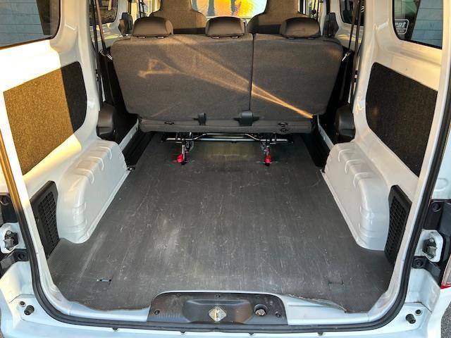 ＮＶ２００バネットバン ＶＸ　ナビ　フルセグＴＶ　ＥＴＣ　両側スライドドア　アイドリングストップ　キーレスキー（19枚目）