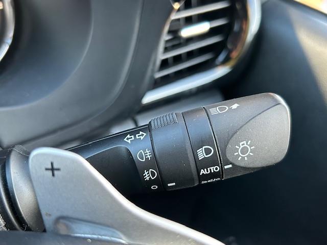 ハイラックス Ｚ　ＧＲスポーツ　ディスプレイオーディオナビ　全方位カメラ　ＥＴＣ　レーダークルーズコントロール　ＬＥＤヘッドライト　フォグランプ　テールゲートアシスト　ＪＡＯＳマッドガード　スマートキー（15枚目）