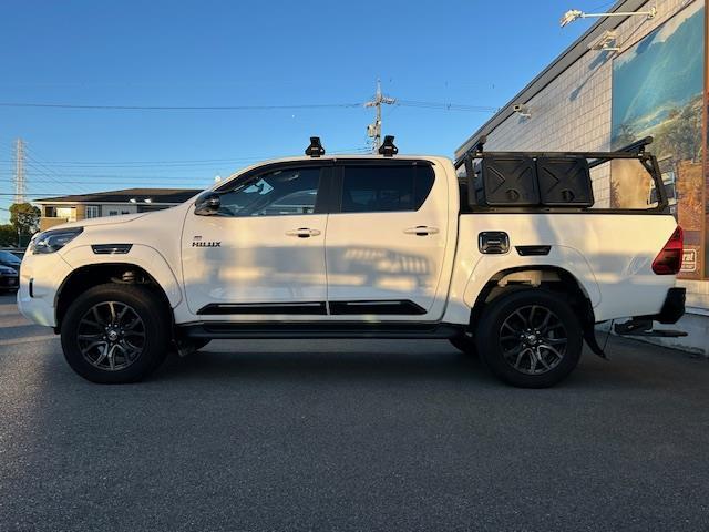 ハイラックス Ｚ　ＧＲスポーツ　ディスプレイオーディオナビ　全方位カメラ　ＥＴＣ　レーダークルーズコントロール　ＬＥＤヘッドライト　フォグランプ　テールゲートアシスト　ＪＡＯＳマッドガード　スマートキー（32枚目）