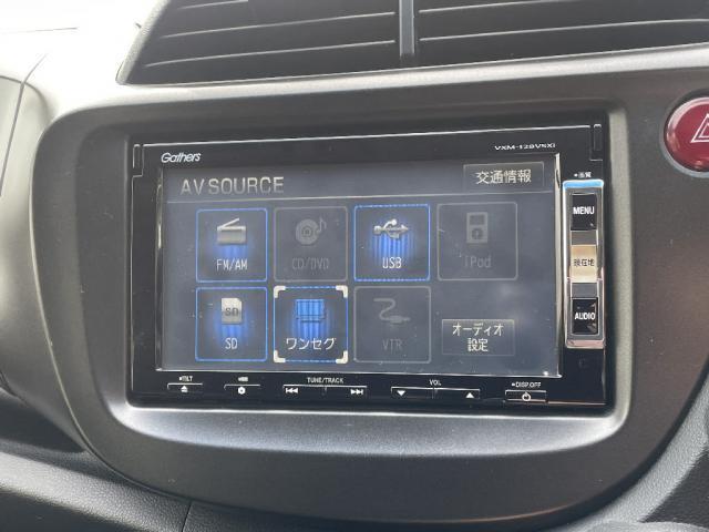 フィット 　ＲＳ　ファインスタイル　パワステ　ＥＴＣ　アルミホイール　スマートキー　メモリーナビ　ワンセグ　バックカメラ（5枚目）
