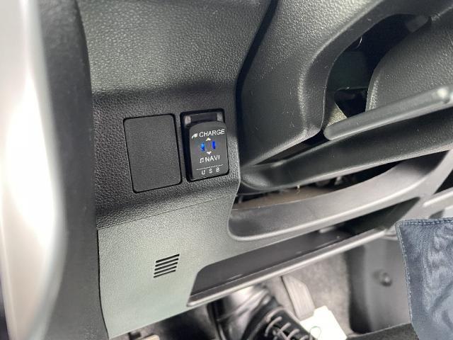 タント 　カスタムＸ　トップエディションＶＳ　ＳＡＩＩＩ　ＥＴＣ　アルミホイール　スマートキー　両側電動スライドドア　ＬＥＤ　シートヒーター　ＳＤナビ　ワンセグ　全周囲カメラ（8枚目）