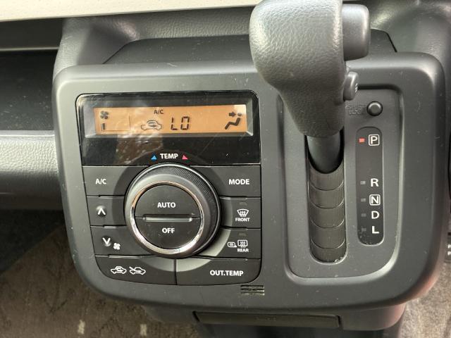 モコ 　Ｘ　ＦＯＵＲ　４ＷＤ　オートエアコン　スマートキー　ベンチシート　シートヒーター　ＣＤ　バックカメラ　ＵＳＢ　エンジンスターター（7枚目）