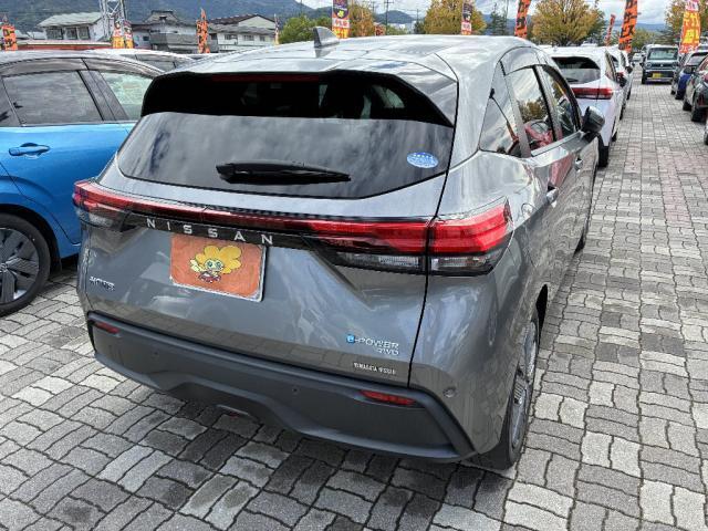 ノート 　Ｘ　ＦＯＵＲ　４ＷＤ　オートエアコン　スマートキー（3枚目）