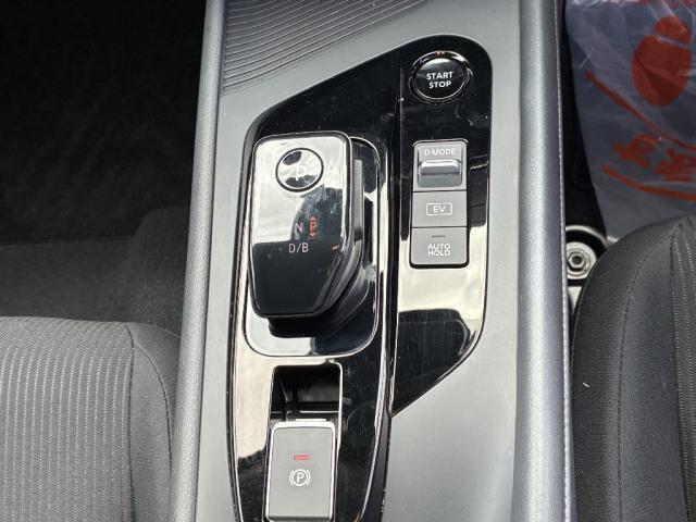 ノート 　Ｘ　ＦＯＵＲ　４ＷＤ　オートエアコン　スマートキー（7枚目）