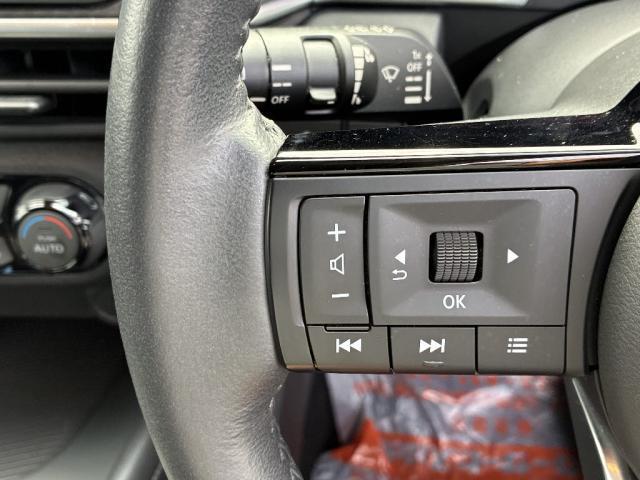 ノート 　Ｘ　ＦＯＵＲ　４ＷＤ　オートエアコン　スマートキー（11枚目）