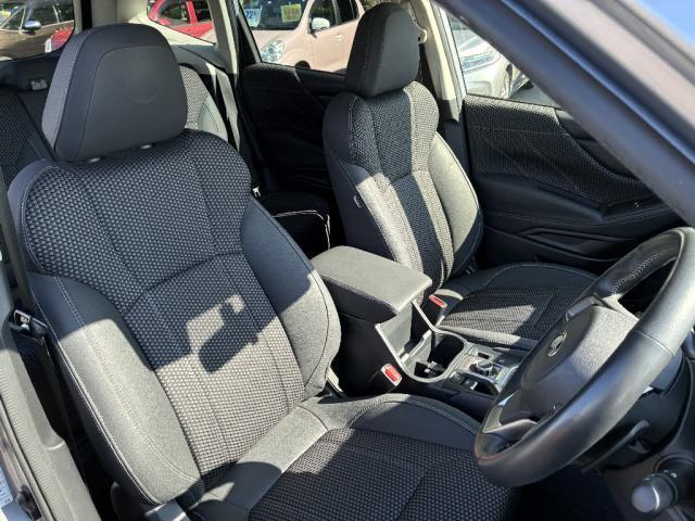 フォレスター アドバンス 4WD 横滑り防止装置 アルミホイール スマートキー 衝突被害軽減システム ETC シートヒーター ヘッドライトウォッシャー(4枚目)