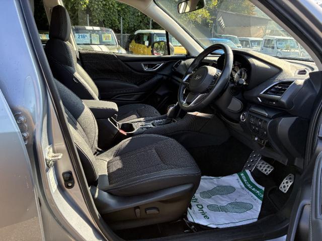 フォレスター アドバンス 4WD 横滑り防止装置 アルミホイール スマートキー 衝突被害軽減システム ETC シートヒーター ヘッドライトウォッシャー(10枚目)