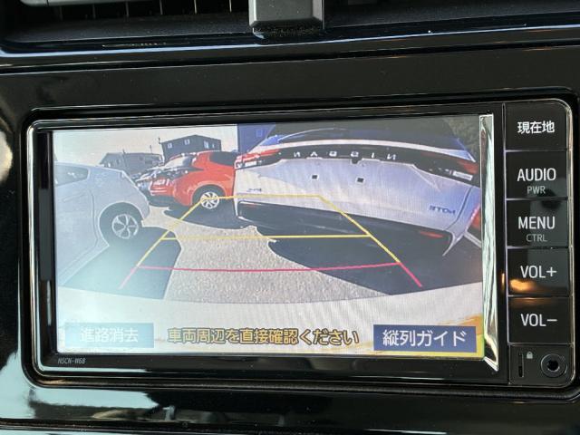 プリウス S 4WD オートエアコン 横滑り防止装置 スマートキー ETC クリアランスソナー オートマチックハイビーム バックカメラ TV(7枚目)