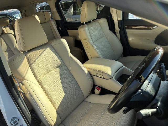 中古車販売、買取や車検、レンタカーなど車の事ならなんでもおまかせ！お問合せは００６６−９７０２−５５２７へ！