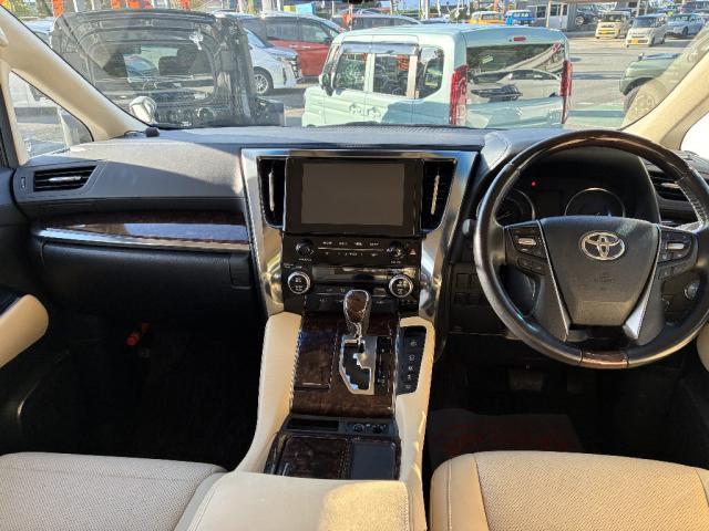 中古車販売、買取や車検、レンタカーなど車の事ならなんでもおまかせ！お問合せは００６６−９７０２−５５２７へ！