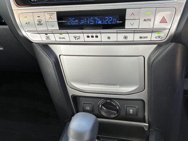 中古車販売、買取や車検、レンタカーなど車の事ならなんでもおまかせ！お問合せは００６６−９７０２−５５２７へ！