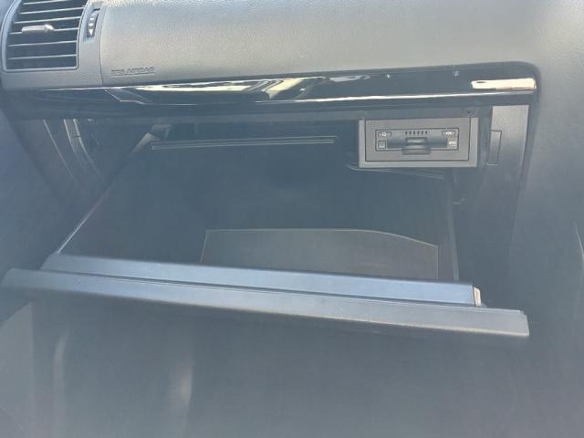 中古車販売、買取や車検、レンタカーなど車の事ならなんでもおまかせ！お問合せは００６６−９７０２−５５２７へ！