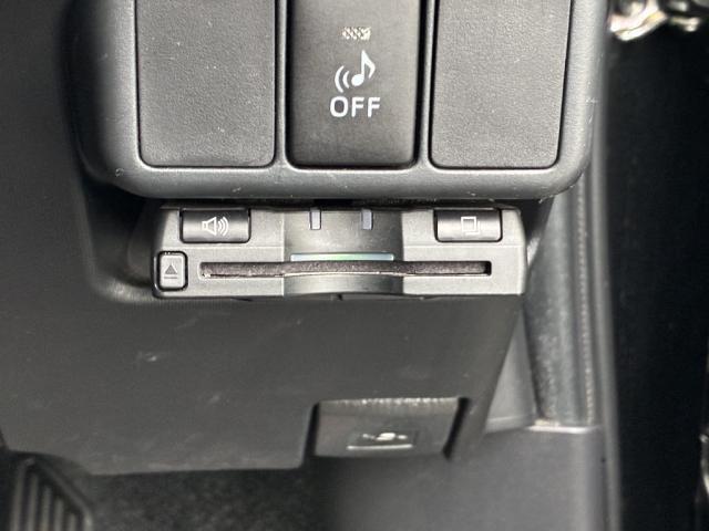 アクア S アルミホイール オートエアコン スマートキー エコモード EVモード ETC TV バックカメラ(9枚目)