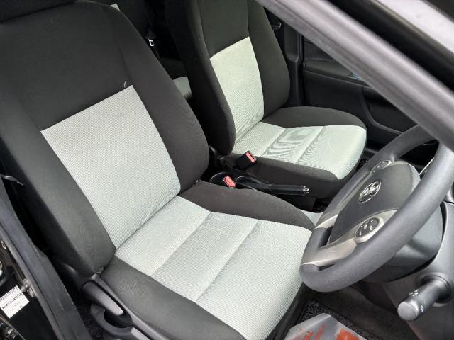 アクア S アルミホイール オートエアコン スマートキー エコモード EVモード ETC TV バックカメラ(10枚目)