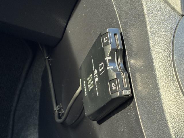 ラクティス X キーレスキー 純正ナビ TV Bluetooth バックカメラ ETC 4WD デアイサー(9枚目)