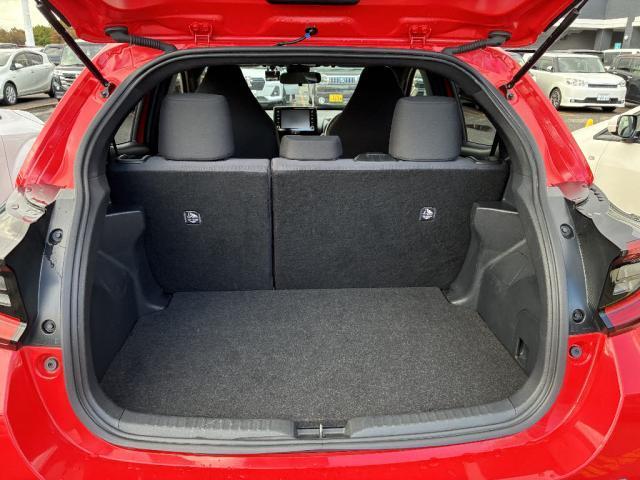 ヤリス G 横滑り防止装置 スマートキー 衝突被害軽減システム オートクルーズコントロール レーンアシスト バックカメラ ドライブレコーダー(14枚目)