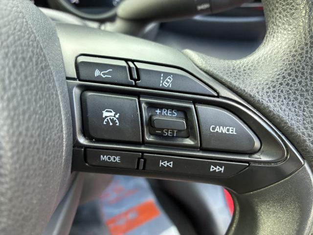 ヤリス G 横滑り防止装置 スマートキー 衝突被害軽減システム オートクルーズコントロール レーンアシスト バックカメラ ドライブレコーダー(18枚目)