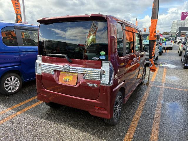 タント カスタムX トップエディションSAIII 4WD アルミホイール スマートキー 両側電動スライドドア LED クリアランスソナー 寒冷地仕様 ベンチシート シートヒーター バックカメラ(3枚目)