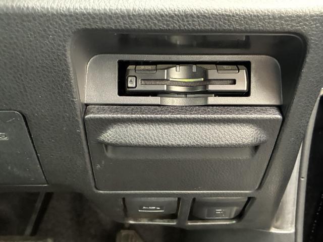 ヴォクシー ZS 煌II ZS 煌II 4WD アルミホイール スマートキー 衝突被害軽減システム 両側電動スライドドア LED クリアランスソナー(12枚目)