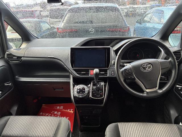 ヴォクシー ZS 煌II ZS 煌II 4WD アルミホイール スマートキー 衝突被害軽減システム 両側電動スライドドア LED クリアランスソナー(15枚目)