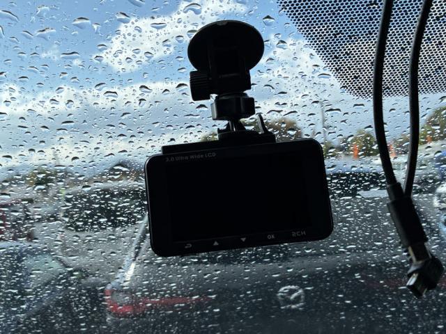 ヴォクシー ZS 煌II ZS 煌II 4WD アルミホイール スマートキー 衝突被害軽減システム 両側電動スライドドア LED クリアランスソナー(18枚目)