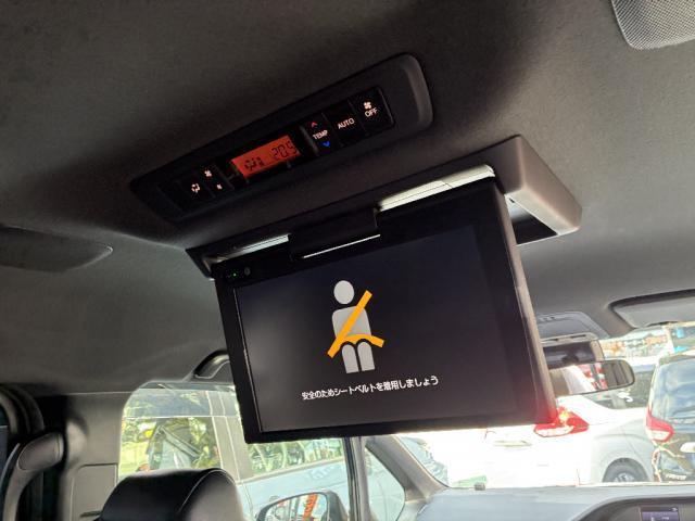 ノア Si ダブルバイビーII 4WD アルミホイール スマートキー 衝突被害軽減システム 両側電動スライドドア LED クリアランスソナー バックカメラ(9枚目)