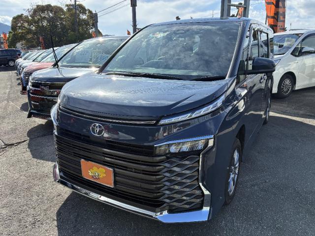 ヴォクシー Ｓ－Ｇ　４ＷＤ　ＥＴＣ　アルミホイール　スマートキー　オートクルーズコントロール　レーンアシスト　ＬＥＤ　ＨＤＤナビ　バックカメラ（2枚目）