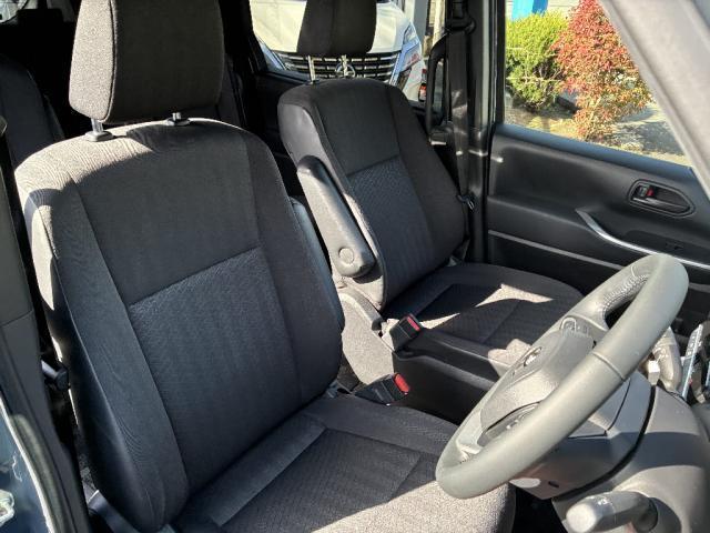 ヴォクシー Ｓ－Ｇ　４ＷＤ　ＥＴＣ　アルミホイール　スマートキー　オートクルーズコントロール　レーンアシスト　ＬＥＤ　ＨＤＤナビ　バックカメラ（4枚目）