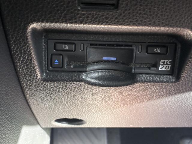 ヴォクシー Ｓ－Ｇ　４ＷＤ　ＥＴＣ　アルミホイール　スマートキー　オートクルーズコントロール　レーンアシスト　ＬＥＤ　ＨＤＤナビ　バックカメラ（9枚目）