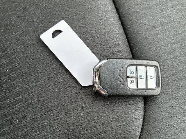 オデッセイ アブソルート　４ＷＤ　アルミホイール　スマートキー　衝突被害軽減システム　ＥＴＣ　両側電動スライドドア　レーンアシスト　ＬＥＤ　パワーシート　全周囲カメラ（19枚目）