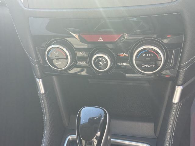 フォレスター ツーリング　４ＷＤ　オートエアコン　ＥＴＣ　横滑り防止装置　アルミホイール　スマートキー　衝突被害軽減システム　シートヒーター　ヘッドライトウォッシャー（6枚目）