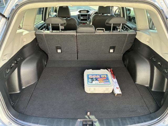 フォレスター ツーリング　４ＷＤ　オートエアコン　ＥＴＣ　横滑り防止装置　アルミホイール　スマートキー　衝突被害軽減システム　シートヒーター　ヘッドライトウォッシャー（14枚目）