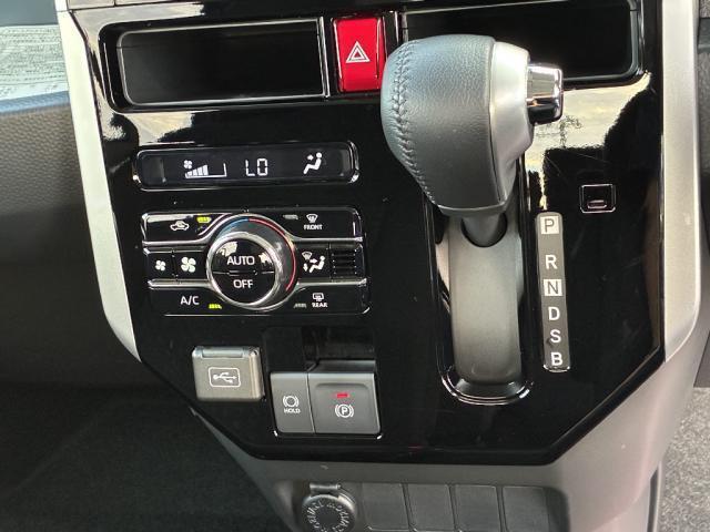 ジャスティ ベースグレード　４ＷＤ　ＥＴＣ　アルミホイール　スマートキー　両側電動スライドドア　ＬＥＤ　クリアランスソナー　寒冷地仕様　シートヒーター　ＳＤナビ　フルセグ（7枚目）