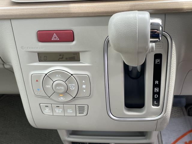 アルトラパン X 4WD アルミホイール スマートキー 衝突被害軽減システム HID ベンチシート フルフラット シートヒーター SDナビ フルセグ(7枚目)