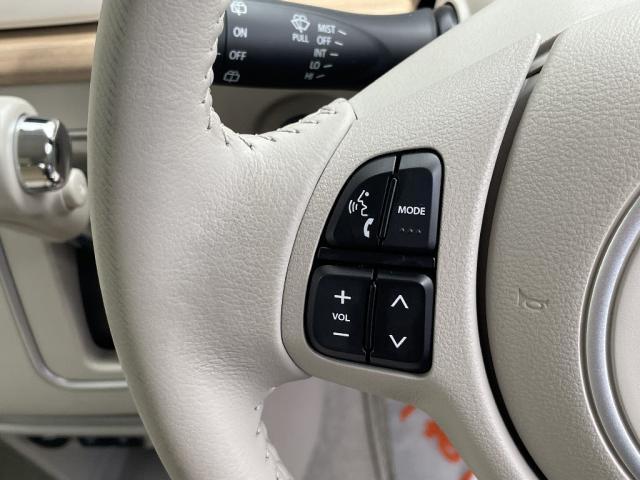 アルトラパン X 4WD アルミホイール スマートキー 衝突被害軽減システム HID ベンチシート フルフラット シートヒーター SDナビ フルセグ(16枚目)