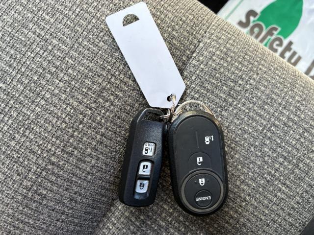 N-BOX G・Lホンダセンシング ETC スマートキー 衝突被害軽減システム 片側電動スライドドア レーンアシスト LED ベンチシート シートヒーター バックカメラ(17枚目)