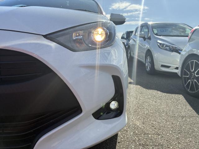 ヤリス X 4WD スマートキー 衝突被害軽減システム オートクルーズコントロール レーンアシスト オートライト オートマチックハイビーム(19枚目)