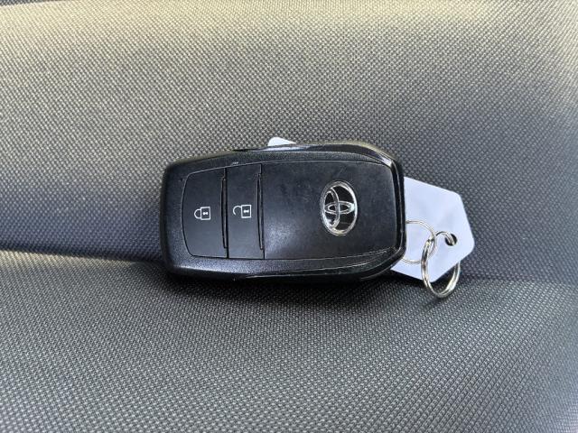 ヤリス X 4WD スマートキー 衝突被害軽減システム オートクルーズコントロール レーンアシスト オートライト オートマチックハイビーム(20枚目)