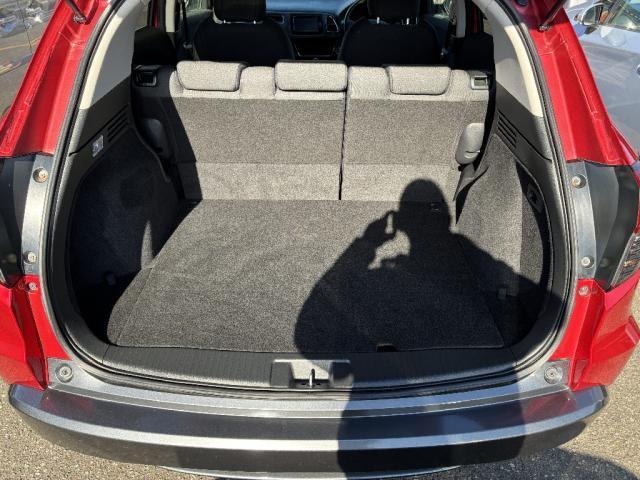 ヴェゼル X・ホンダセンシング 4WD オートエアコン 横滑り防止装置 アルミホイール スマートキー 衝突被害軽減システム ナビ バックカメラ TV(13枚目)