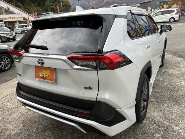 RAV4 ハイブリッドG 4WD 横滑り防止装置 ETC アルミホイール スマートキー 電動リアゲート シートヒーター ナビ 全周囲カメラ TV(3枚目)
