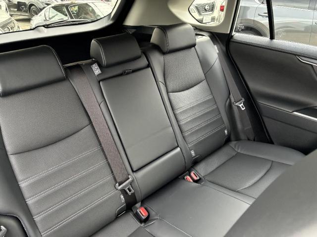 RAV4 ハイブリッドG 4WD 横滑り防止装置 ETC アルミホイール スマートキー 電動リアゲート シートヒーター ナビ 全周囲カメラ TV(13枚目)