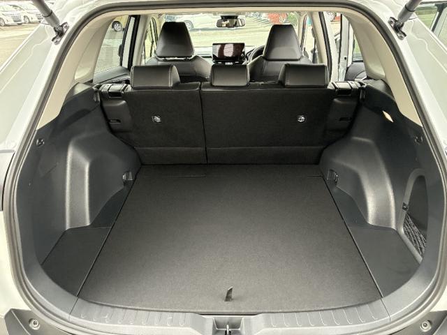 RAV4 ハイブリッドG 4WD 横滑り防止装置 ETC アルミホイール スマートキー 電動リアゲート シートヒーター ナビ 全周囲カメラ TV(14枚目)