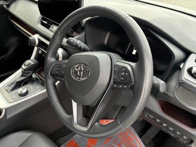 RAV4 ハイブリッドG 4WD 横滑り防止装置 ETC アルミホイール スマートキー 電動リアゲート シートヒーター ナビ 全周囲カメラ TV(17枚目)