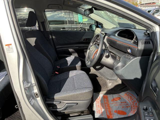 シエンタ ハイブリッドX オートエアコン アルミホイール スマートキー 衝突被害軽減システム ETC 片側電動スライドドア ナビ バックカメラ TV(10枚目)