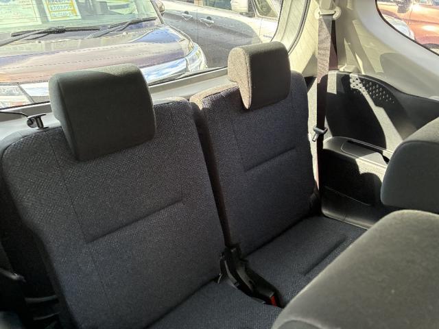 シエンタ ハイブリッドX オートエアコン アルミホイール スマートキー 衝突被害軽減システム ETC 片側電動スライドドア ナビ バックカメラ TV(14枚目)