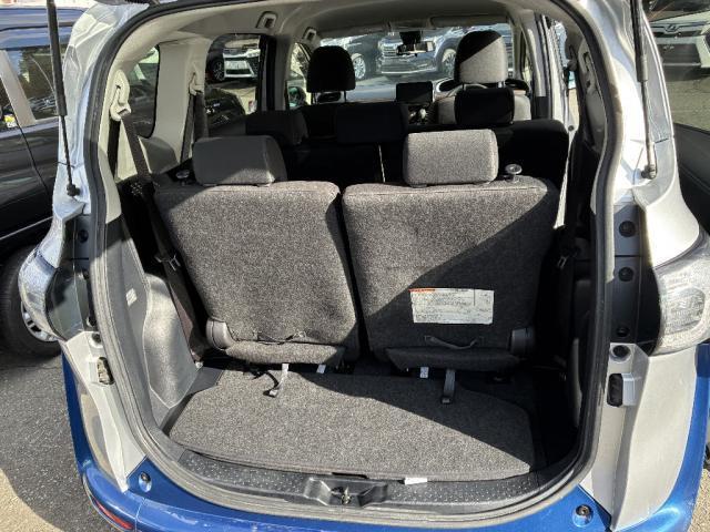 シエンタ ハイブリッドX オートエアコン アルミホイール スマートキー 衝突被害軽減システム ETC 片側電動スライドドア ナビ バックカメラ TV(17枚目)