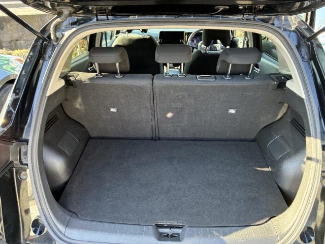 ノート X FOUR 4WD ETC スマートキー ナビ TV クリアランスソナー シートヒーター 全周囲カメラ ドライブレコーダー パーキングブレーキ(17枚目)