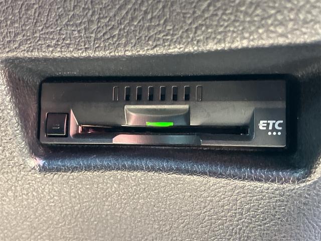 シエンタ Ｇ　４ＷＤ　ＥＴＣ　バックカメラ　レーンアシスト　衝突被害軽減システム　両側電動スライドドア　オートマチックハイビーム　オートライト　ＬＥＤヘッドランプ　スマートキー　電動格納ミラー　シートヒーター（11枚目）